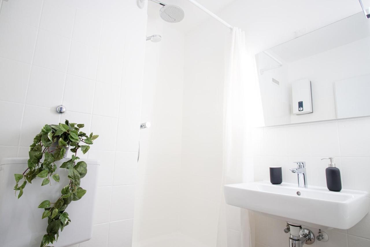 Homefy Studio Heaven - Self Check-In - Free Parking - Elevator Essen Esterno foto